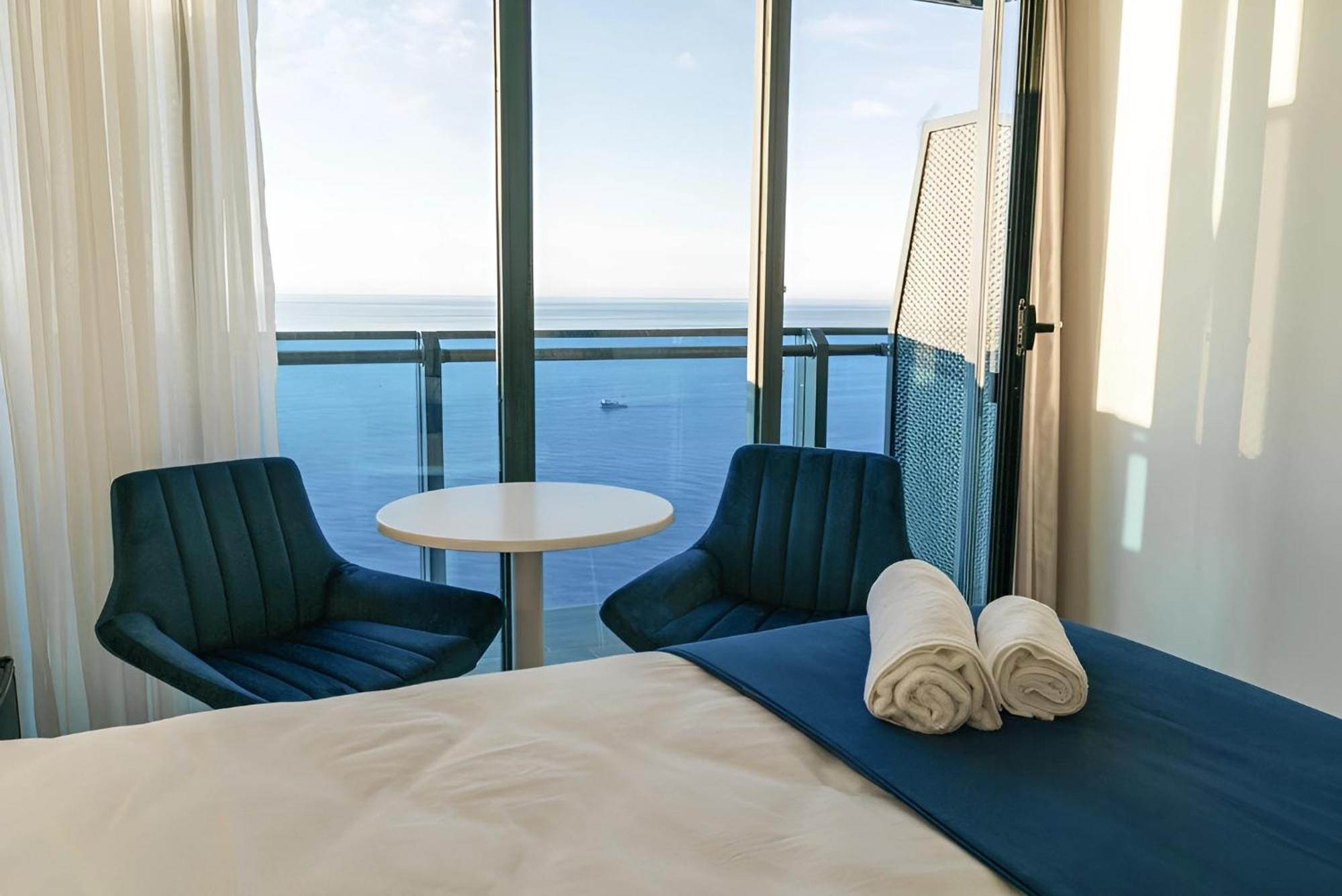 Orbi Batumi City Beach View Hotel Kültér fotó