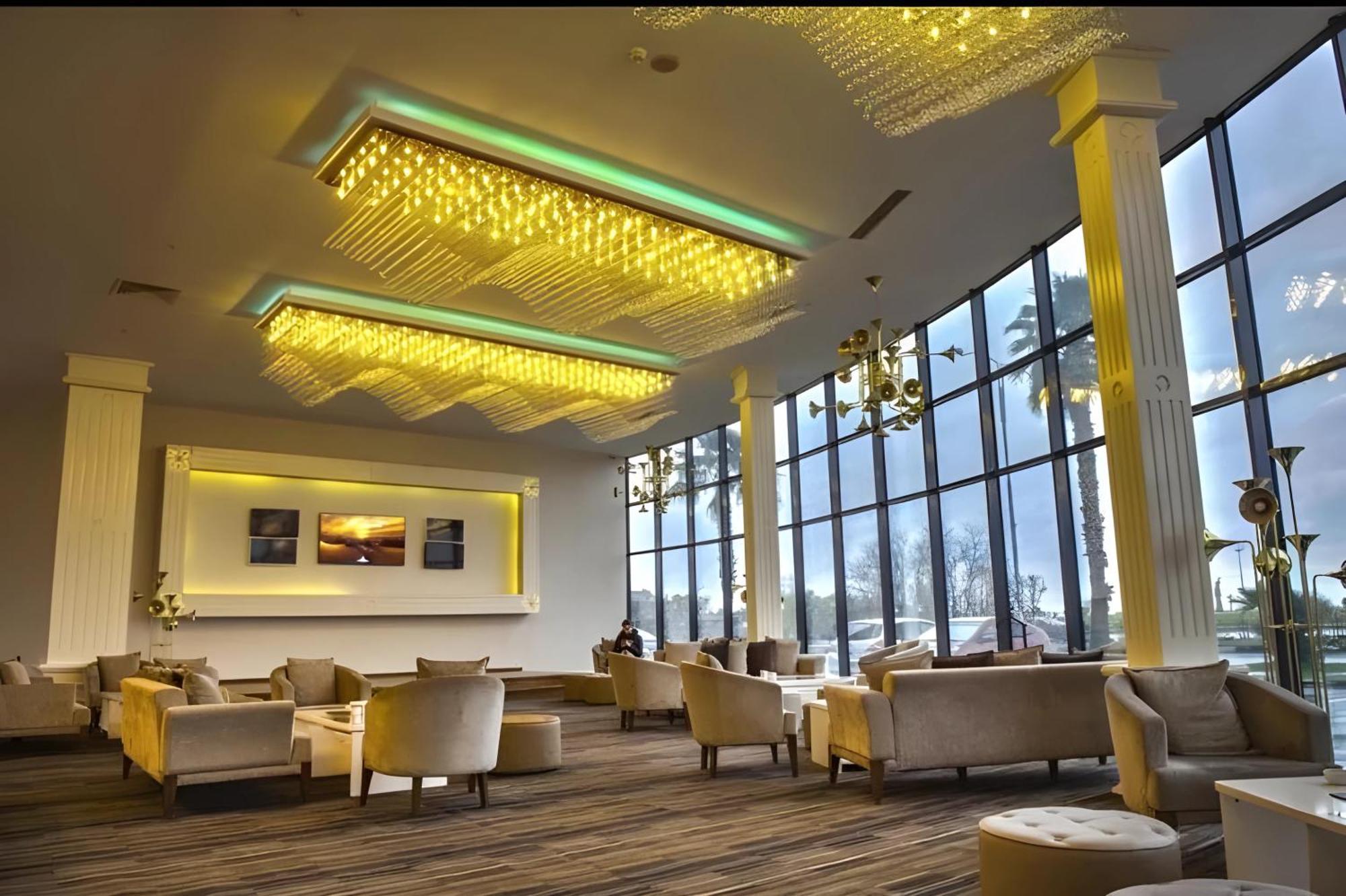 Orbi Batumi City Beach View Hotel Kültér fotó